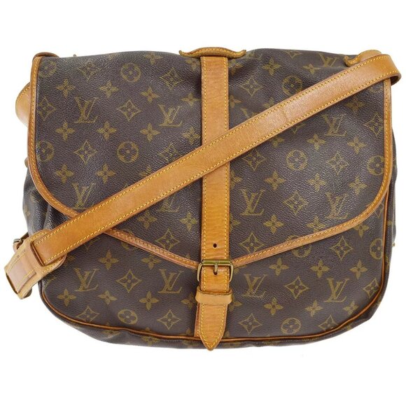 AUTHENTICITY GUARANTEED Louis Vuitton SAUMUR 35 MESSENGER SHOULDER BAG - Picture 1 of 9